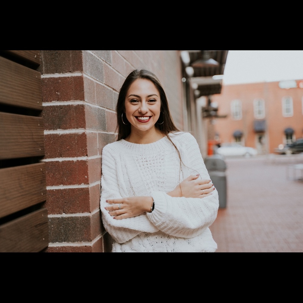 Meet your Posher, Maria